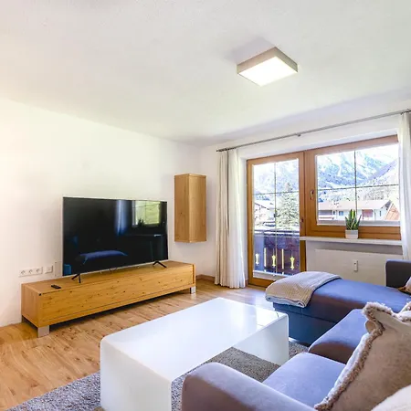 Panorama Apartment *